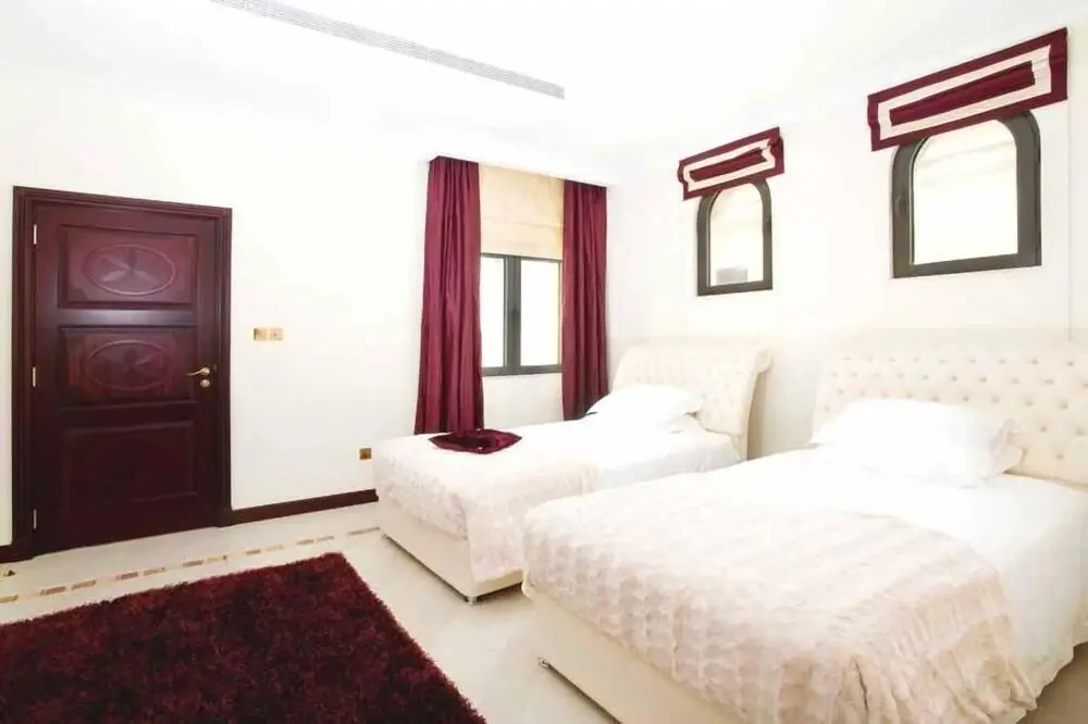 Дубай: The Palm Jumeirah Villas - Frond H