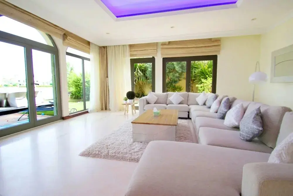 Дубай: The Palm Jumeirah Villas - Frond H
