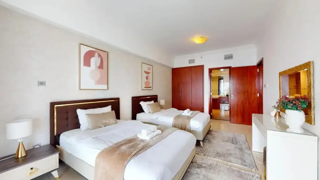 Дубай: Lv38 - Elegant 2bhk in Lake View Tower