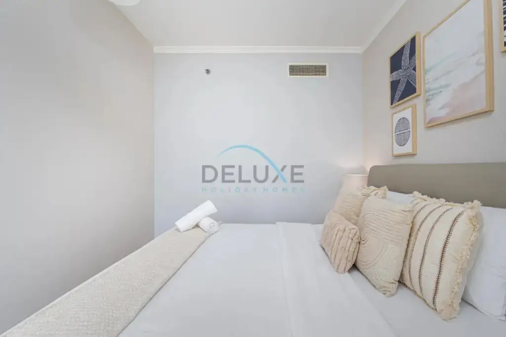 Дубай: Charming 1br at Burj Views Tower B, Downtown Dubai by Deluxe Holiday Homes