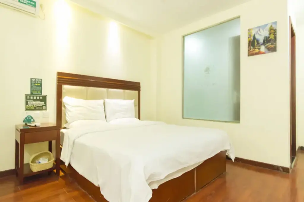 Пекин: GreenTree Inn Beijing International Exhibition Center Sanyuan West Bridge Express Hotel