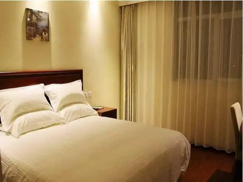 Отель GreenTree Inn Beijing Fangshan Liangxiang University Town Hotel — фото 1