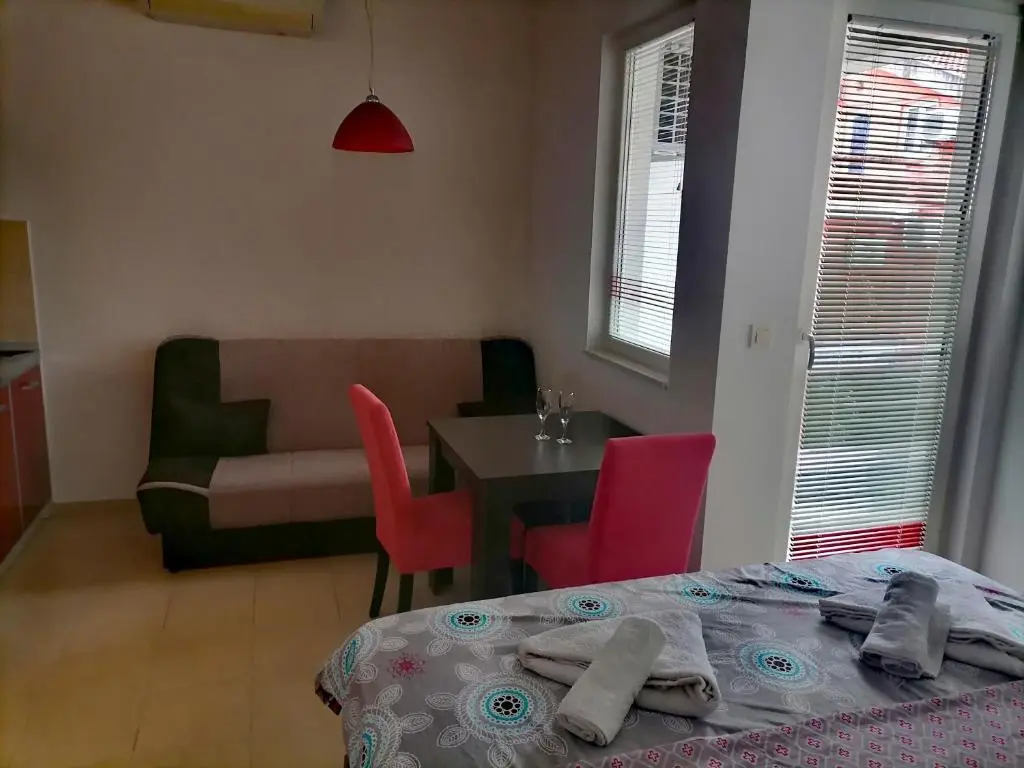 Будва: J&J Twins Apartments