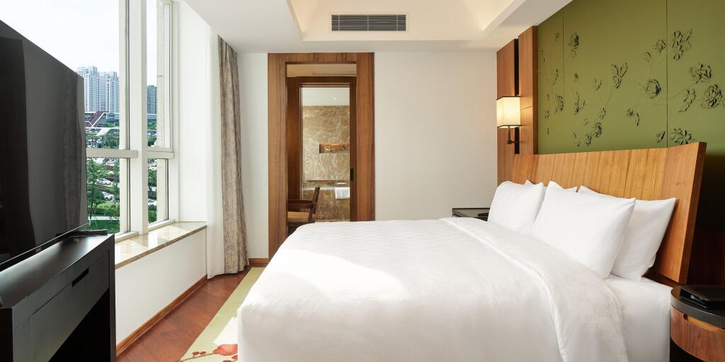 Нинбо: HUALUXE Ningbo Harbor City, an IHG Hotel