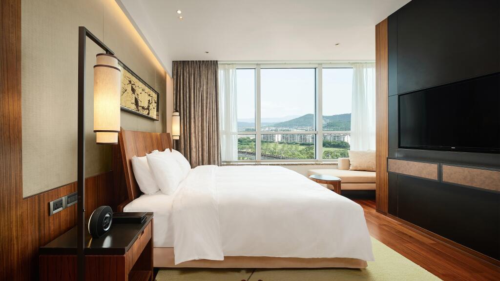 Нинбо: HUALUXE Ningbo Harbor City, an IHG Hotel