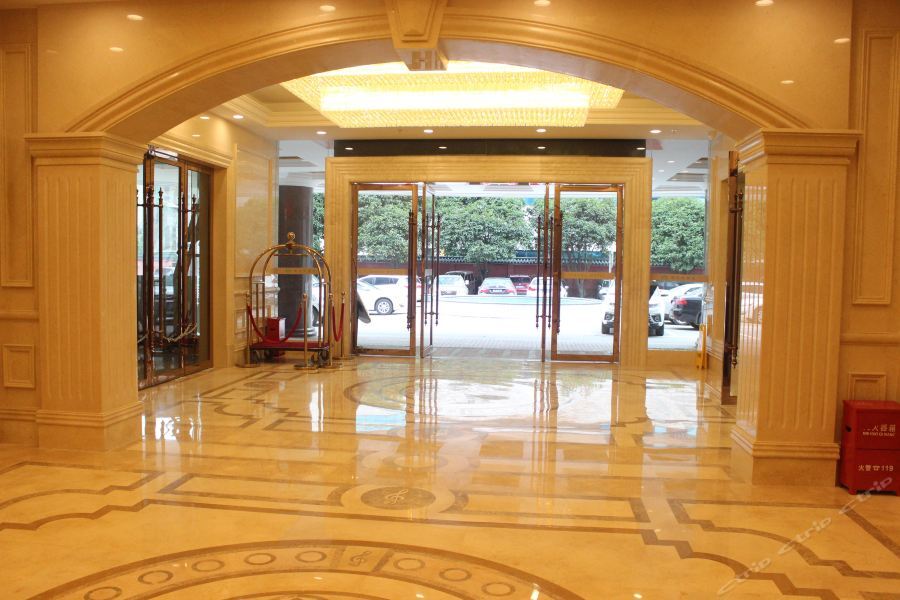 Чанша: Vienna Hotel Changsha Furong Middle Road