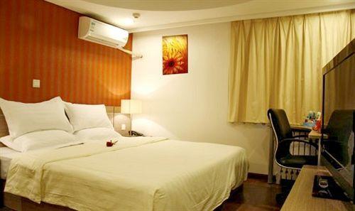 Пекин: Hutong Crossroads Inn--xinghaiqi Holiday Hotel