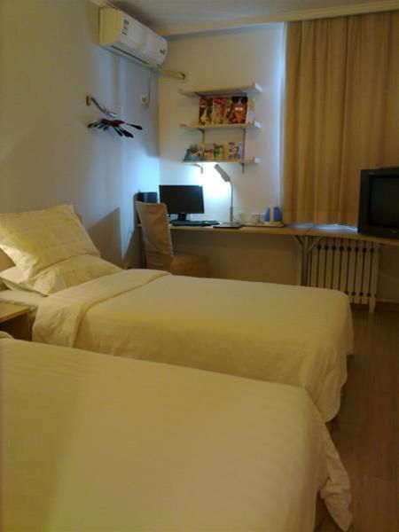 Пекин: Hutong Crossroads Inn--xinghaiqi Holiday Hotel