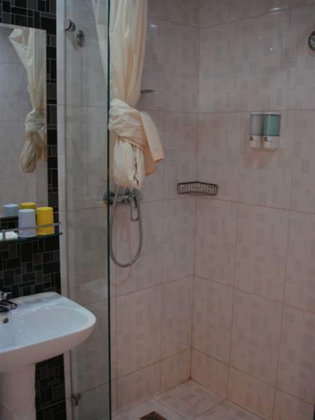 Пекин: Hutong Crossroads Inn--xinghaiqi Holiday Hotel