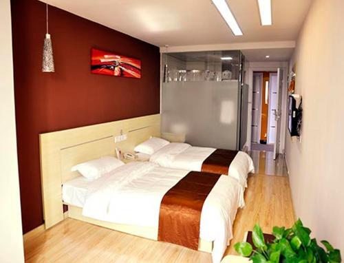 Цюаньчжоу: Thank Inn Chain Hotel Fujian Quanzhou Zhonglou