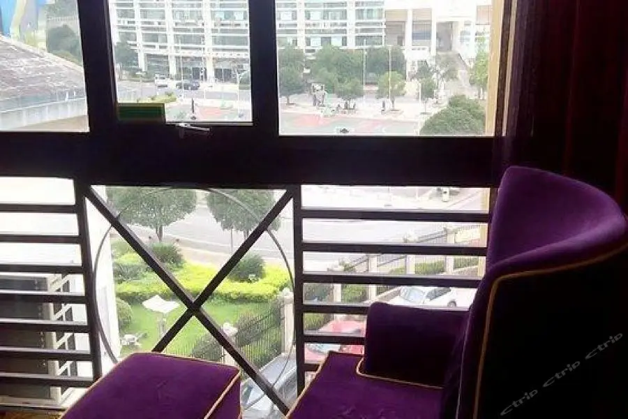 Гуйлинь: Vienna Hotel (Exposition center)