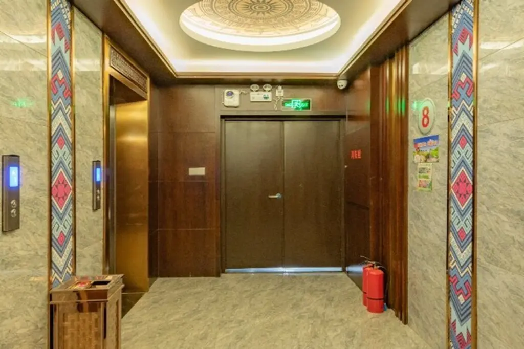 Гуйлинь: Immersing Motels & Resorts (Guilin International Conference and Exhibition Center)