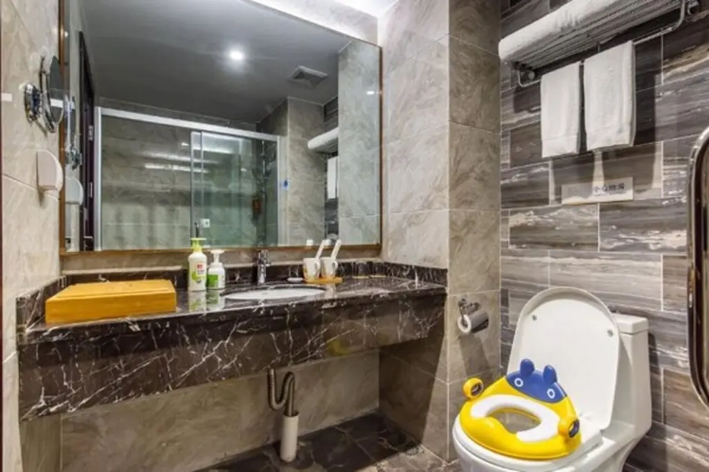 Гуйлинь: Immersing Motels & Resorts (Guilin International Conference and Exhibition Center)