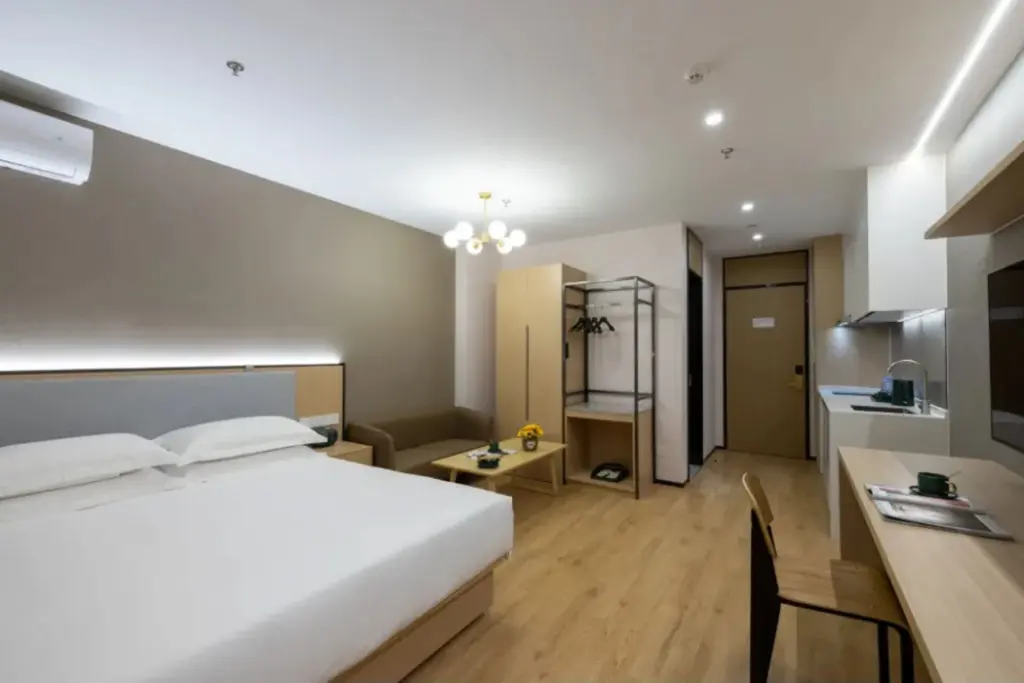 Пекин: Nostalgia S Hotel (Beijing Fangshan University Town Guangyangcheng Metro Station)