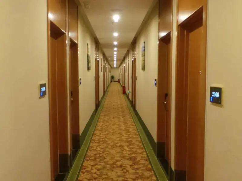 Лянфан: GreenTree Inn LangFang Sanhe City YanJiao Town Tianyang Plaza Express Hotel