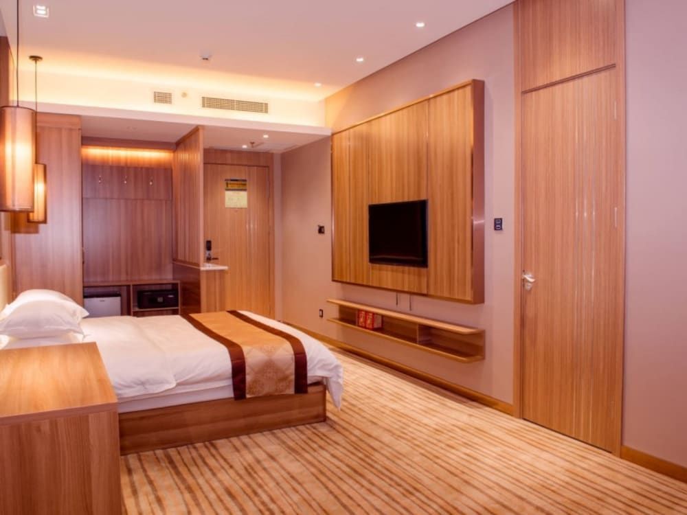 Тяньцзинь: GreenTree Eastern Tianjin Wuqing Stadium Hotel
