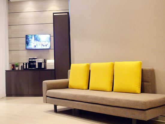 Гуанчжоу: Homeinn Plus Guangzhou LuoGang Railway Station Branch