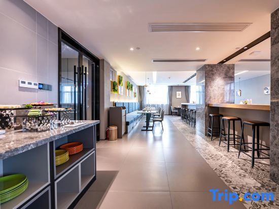 Чаншу: Отель Homeinn Selected (Changshu Hengshan Road)
