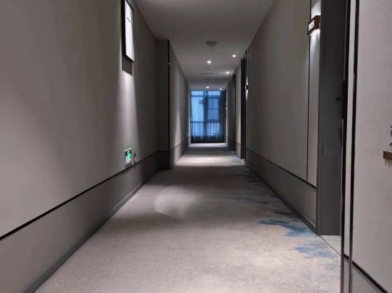 Сиань: Home Inn Selected (Xi'an Aerospace City Management Committee East Chang'an Street Metro Station)