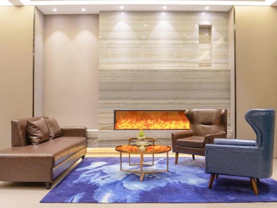 Сиань: Home Inn Selected (Xi'an Aerospace City Management Committee East Chang'an Street Metro Station)
