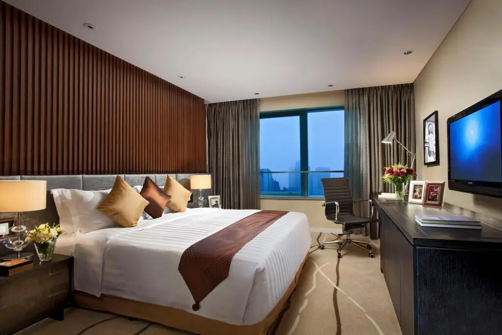 Шанхай: Hong Kong Plaza Service Apartment