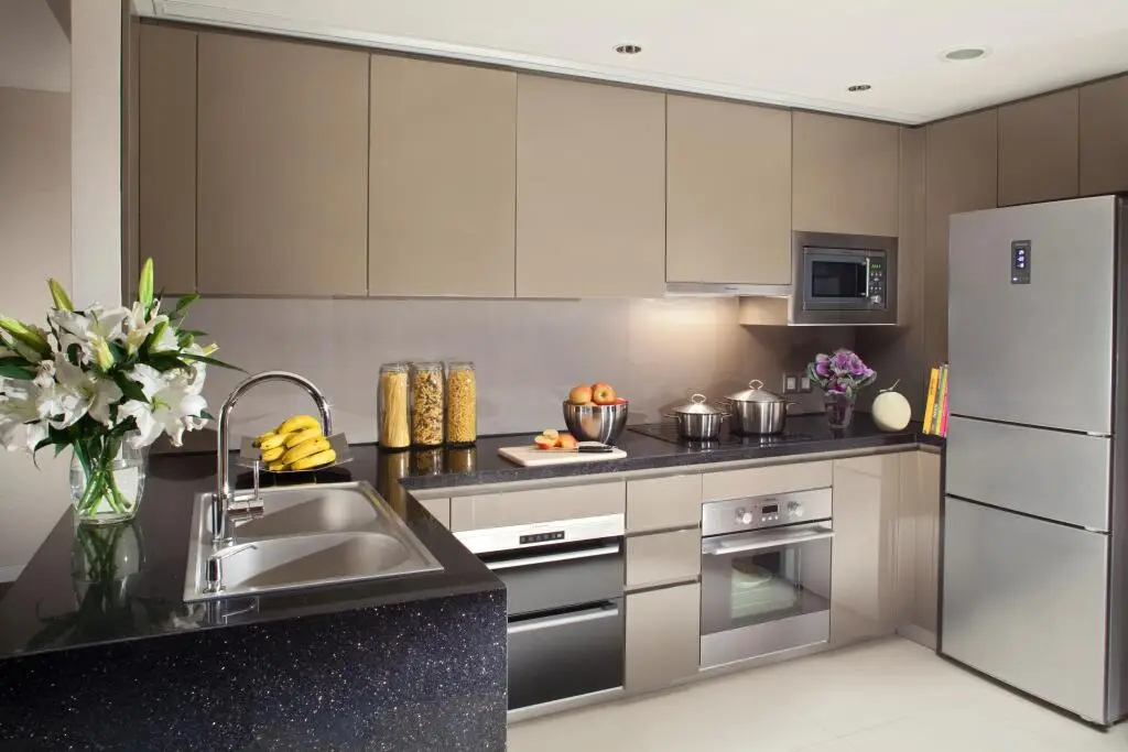 Шанхай: Hong Kong Plaza Service Apartment