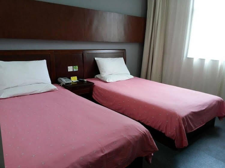 Сучжоу: Home Inn Suzhou Humble Administrator's Garden