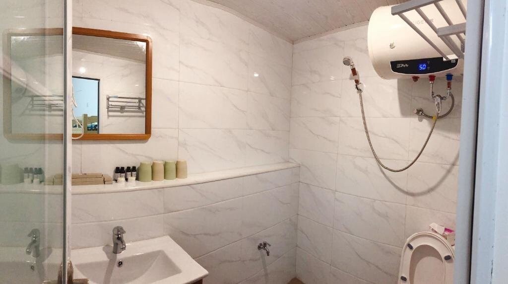 Жангжоу: Miaoji Seaview Guesthouse