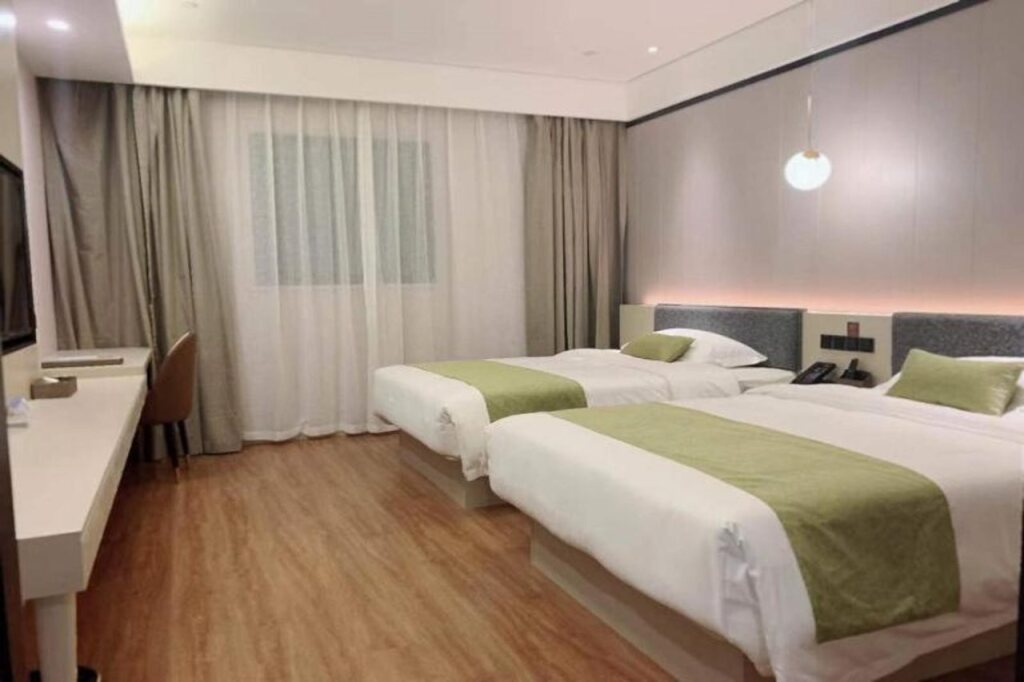 Ханчжоу: Gya Jiaxing Pinghu City Wuyue Square Shengli Road