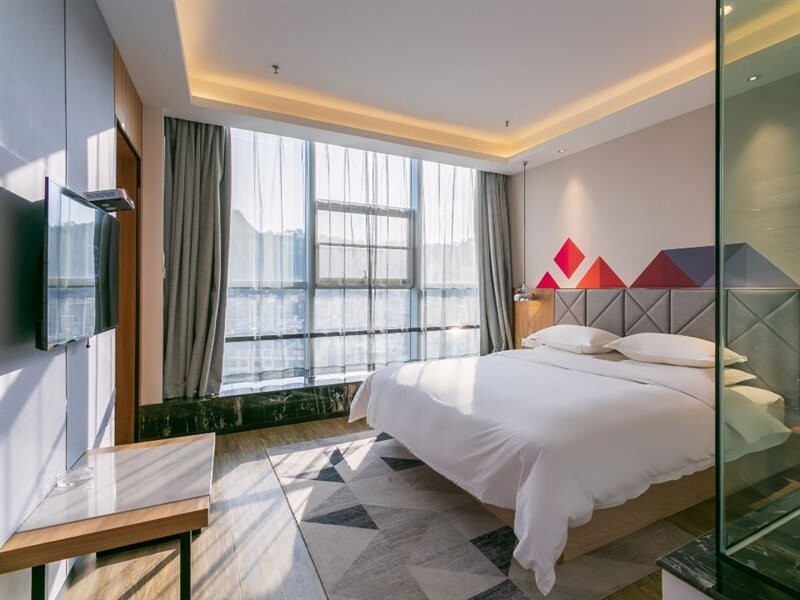 Хэчи: Borrman Hotel (Hechi Bama Center Cultural Plaza Store)