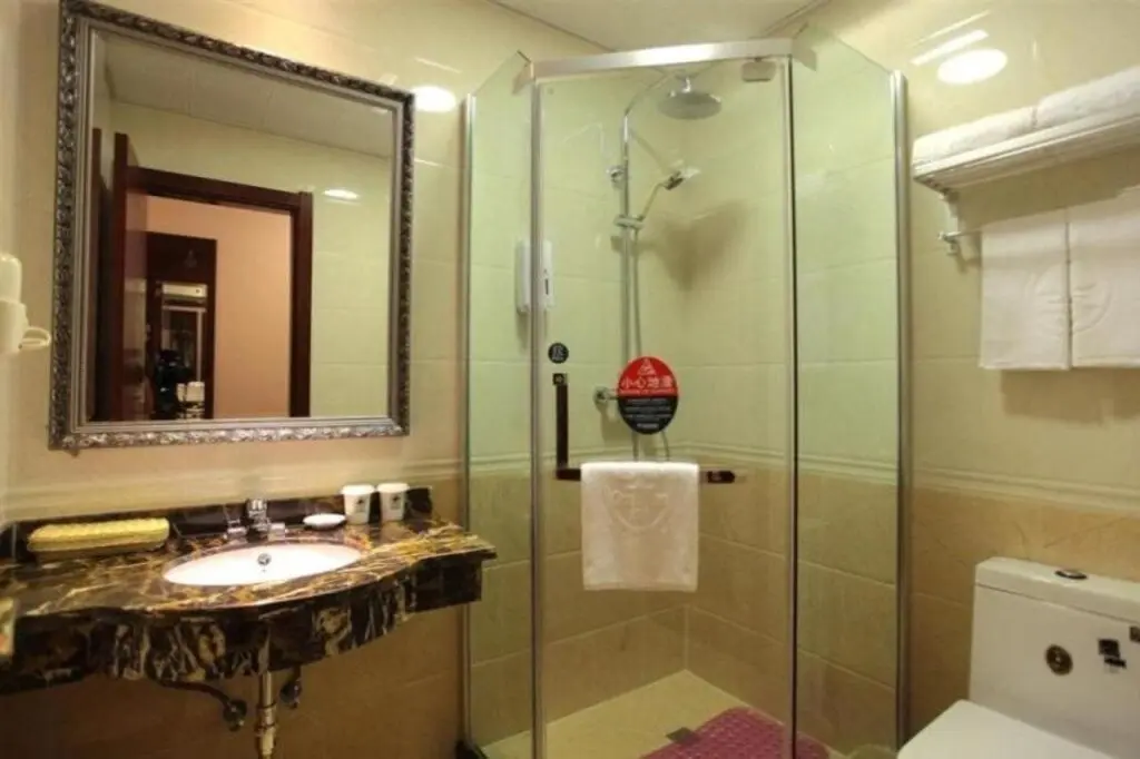 Хэфэй: GreenTree Inn Hefei Railway Station Metro Station Zhanqian Road Square Express Hotel