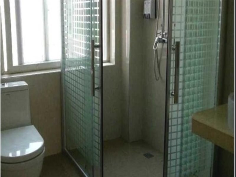 Пиндиншань: Kunlun Leju Business Hotel Pingdingshan Lushan