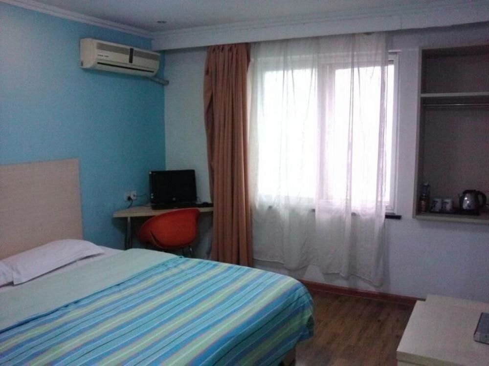Чжэньцзян: Super 8 Hotel Zhenjiang Da Shi Kou
