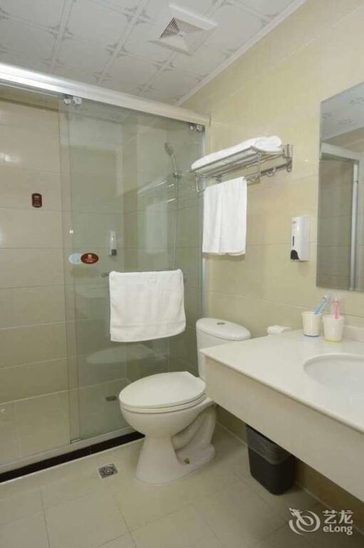 Чжэньцзян: Super 8 Hotel Zhenjiang Da Shi Kou