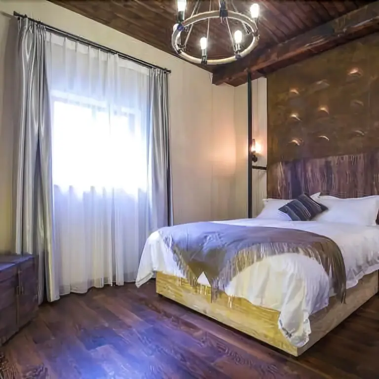 Suhe Garden Villa Hotel — фото 1