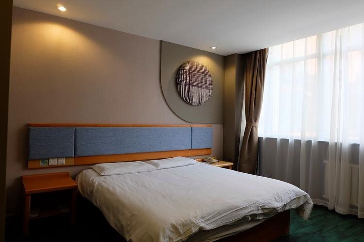 Тяньцзинь: Home Inn Jintang Road