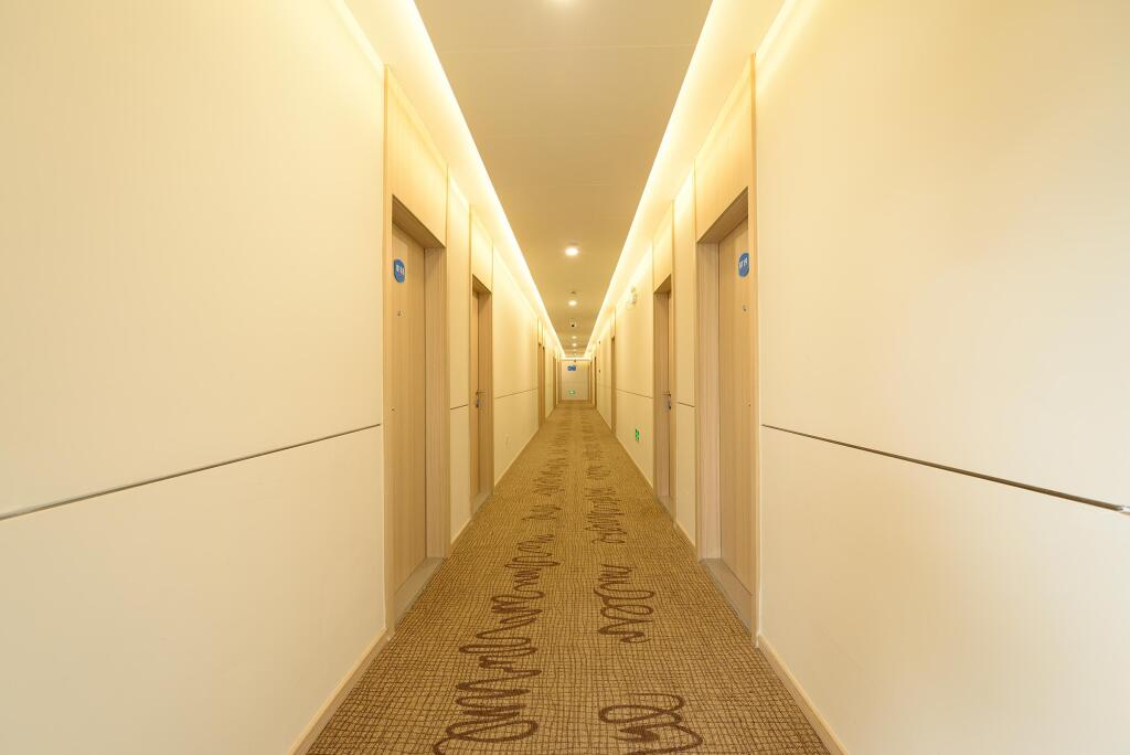 Шанхай: Hanting Hotel Shanghai Hongqiao Airport Huqin
