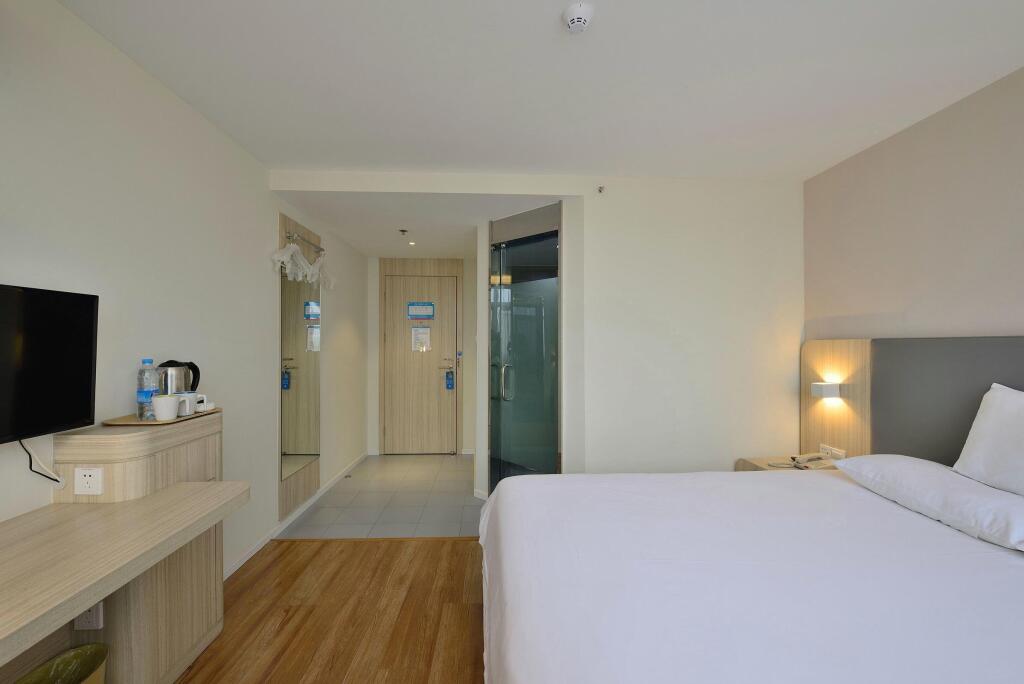 Шанхай: Hanting Hotel Shanghai Hongqiao Airport Huqin