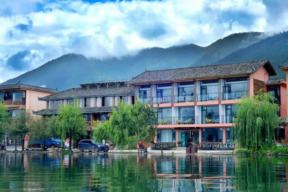 Lijiang Guanlanyue Inn — фото 1