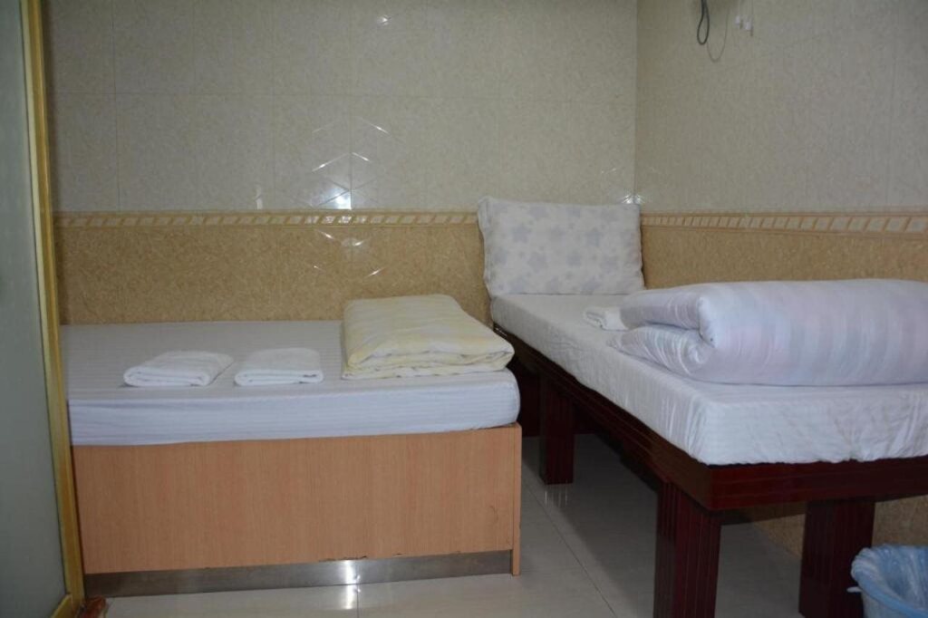 Гонконг: Everest Hostel