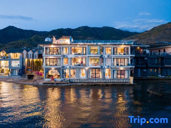 Дали: Yuntianhai Lanyue Lake View Inn (Dali Erhai Shuanglang)