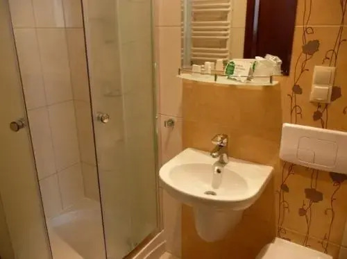 Пекин: Eden Hotel