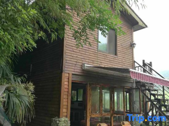 Хучжоу: Moganshan Xiaomusen Hot Spring Holiday Home Stay