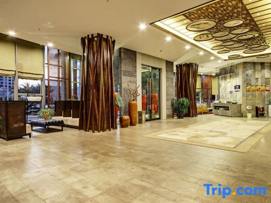 Дали: Erhai Bay Holiday Hotel