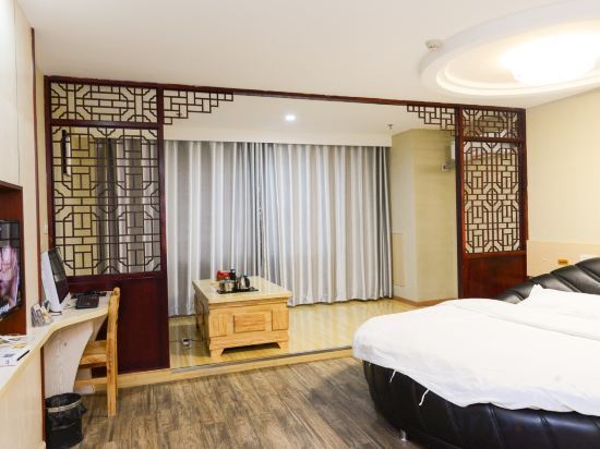 Цзиндэчжэнь: Leping Youjia Business Hotel (Municipal Government Branch)