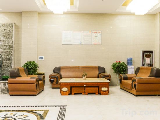 Цзиндэчжэнь: Leping Youjia Business Hotel (Municipal Government Branch)