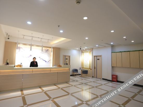 Даньдун: 凤城温都水城酒店