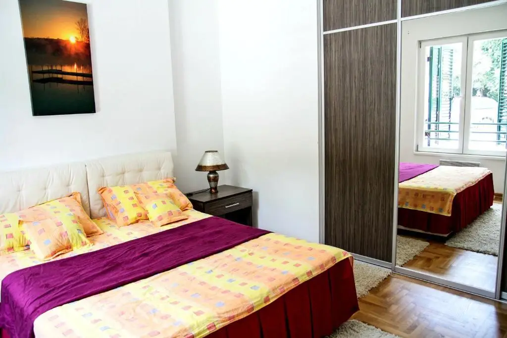 Херцег-Нови: Apartment Royal Savina
