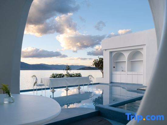 Дали: Tinghua Island Garden Resort