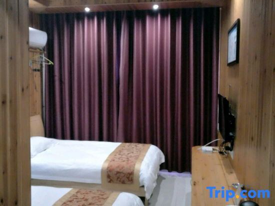 Шанграо: Huangguan Hotel